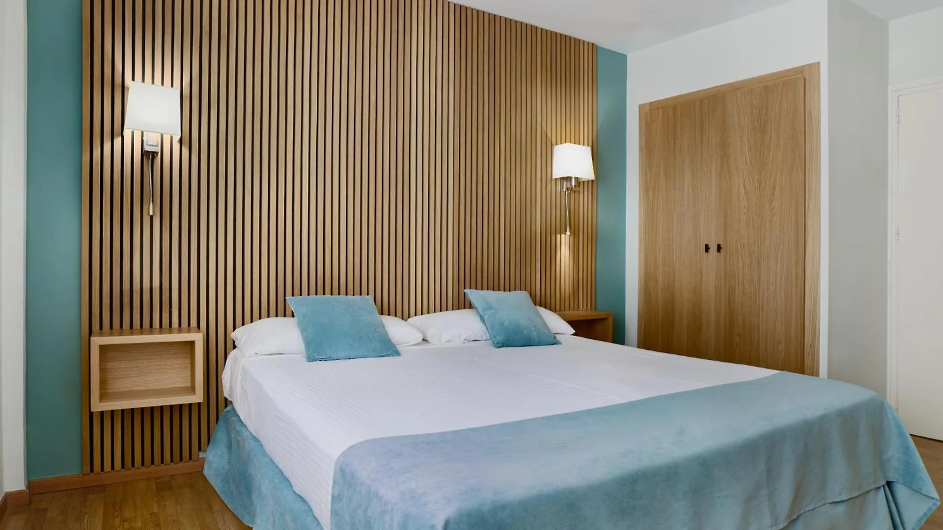Reyes Catolicos Hotel Seville