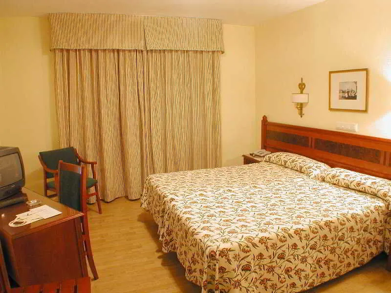 Reyes Catolicos Hotel Seville